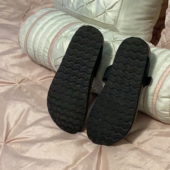 Cork foot bed, sandals size 7 - Picture 3 of 3